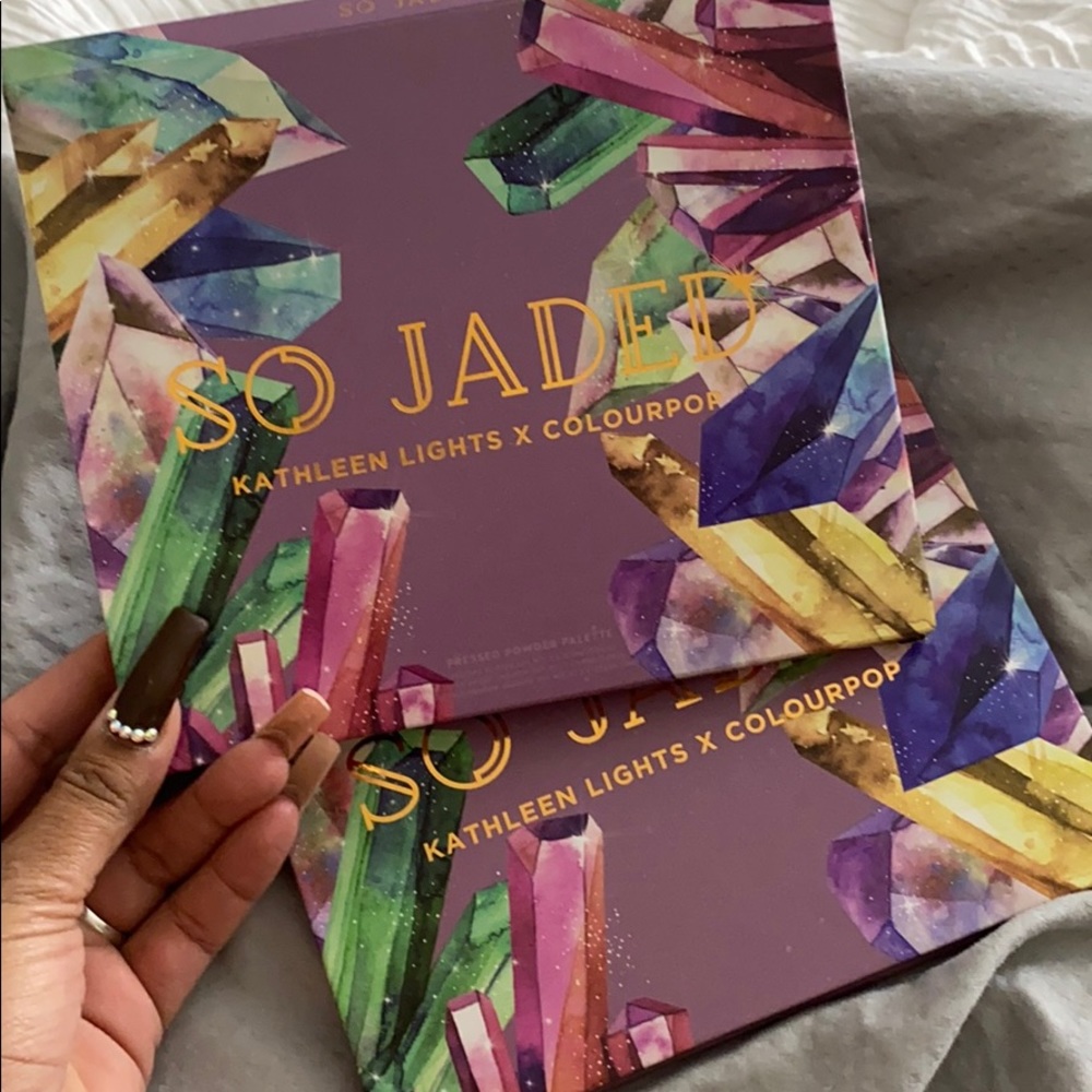 Kathleen lightsx colourpop So Jaded palette